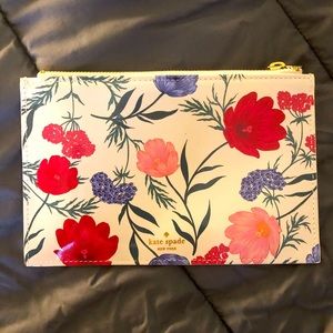 Kate spade floral cute little make-up purse. New
